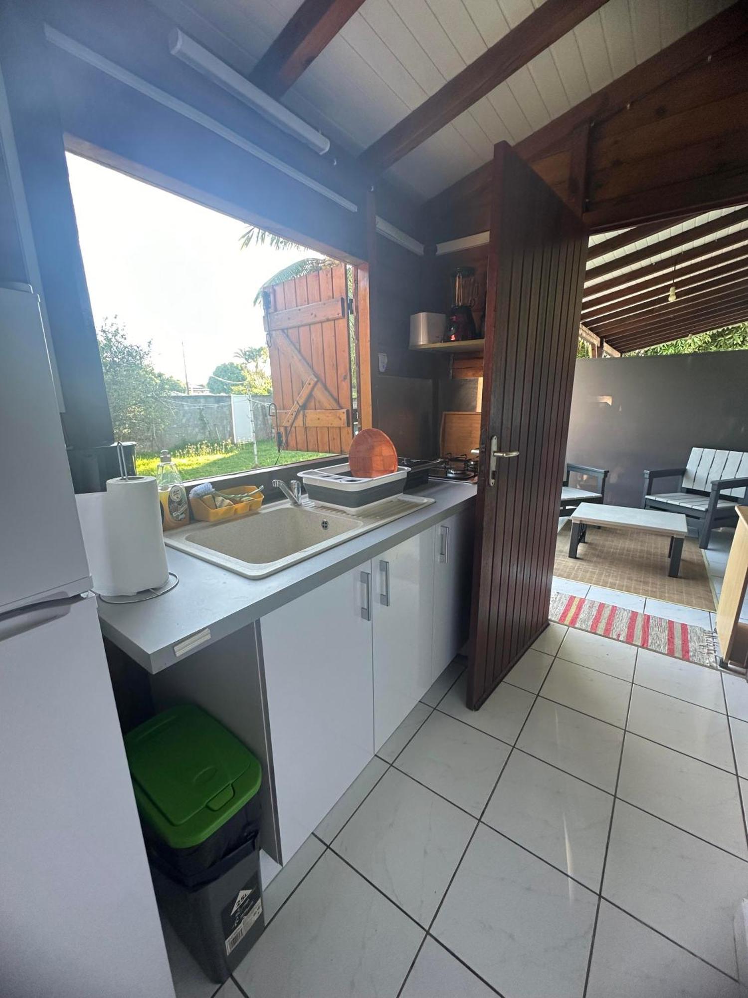 Appt F2 Bellissima Lägenhet Baie-Mahault Exteriör bild